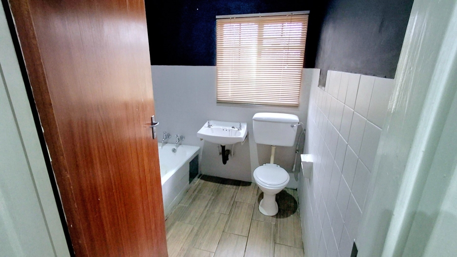 3 Bedroom Property for Sale in Roodia Free State